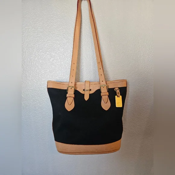 Vintage Dooney & Bourke Cabriolet Bucket Tote Bag GUC - Picture 2 of 13